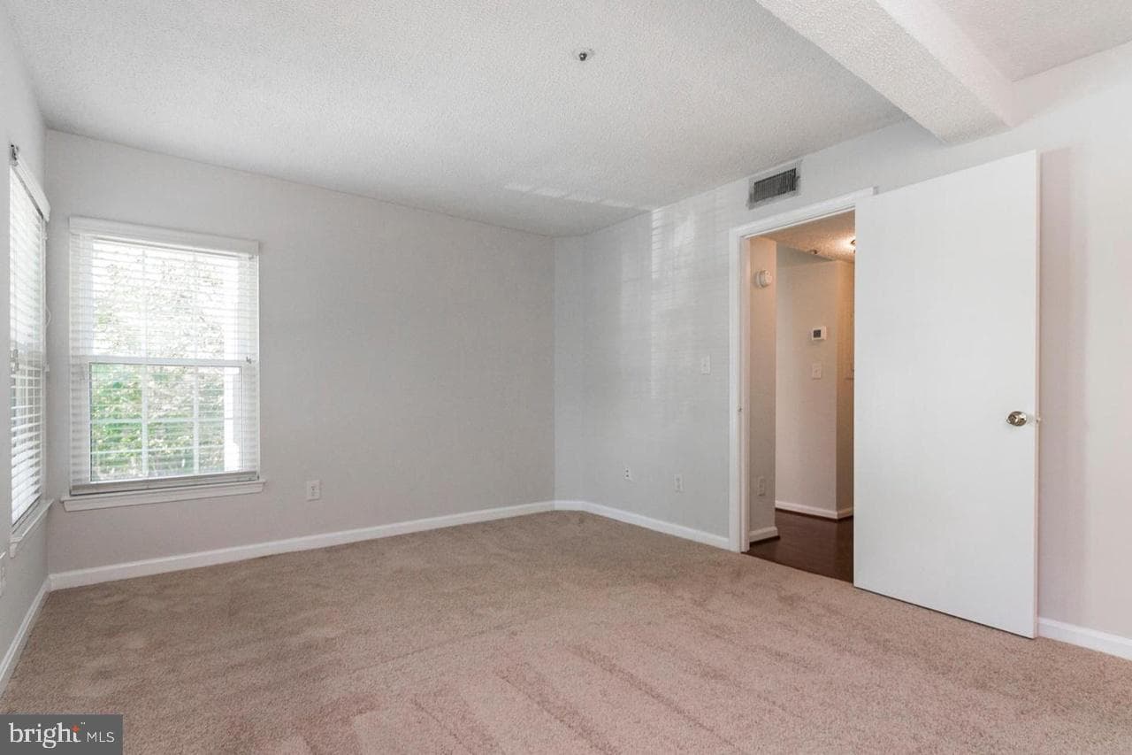 908 Westhaven Drive #11-201 photo 30