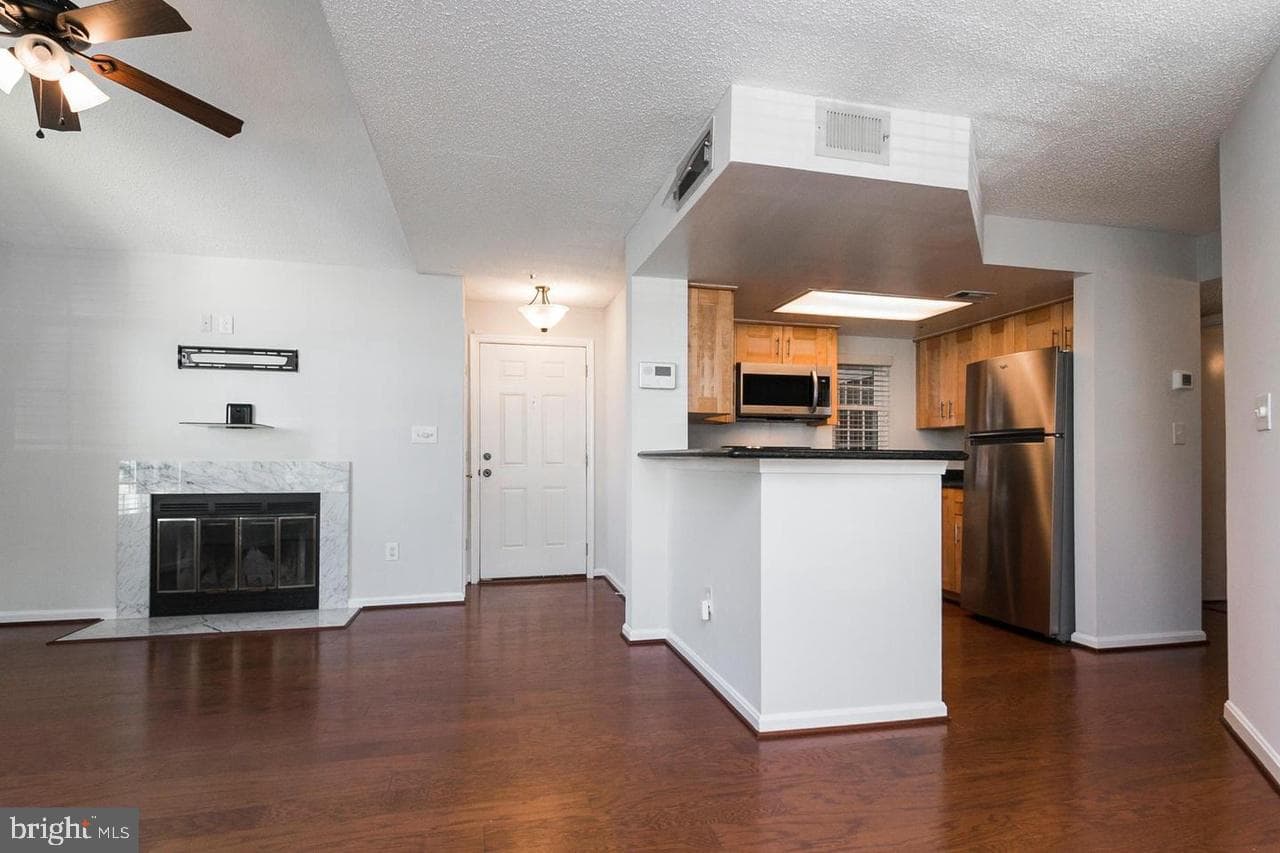 908 Westhaven Drive #11-201 photo 7