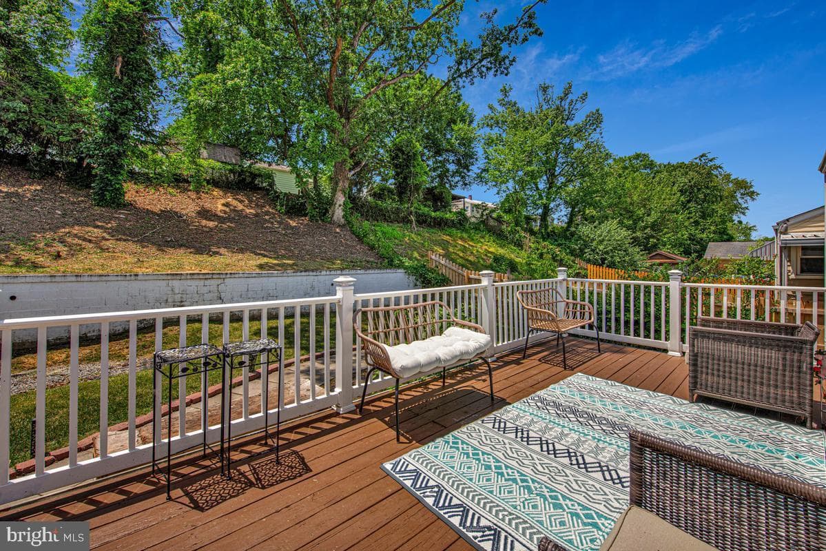 7219 Kidmore Lane photo 37