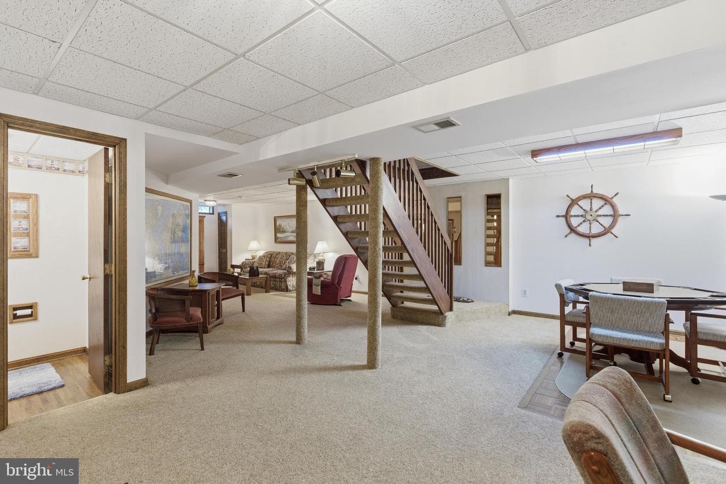 10901 Atwell Avenue photo 19