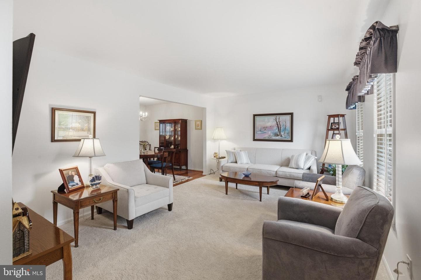 10901 Atwell Avenue photo 25