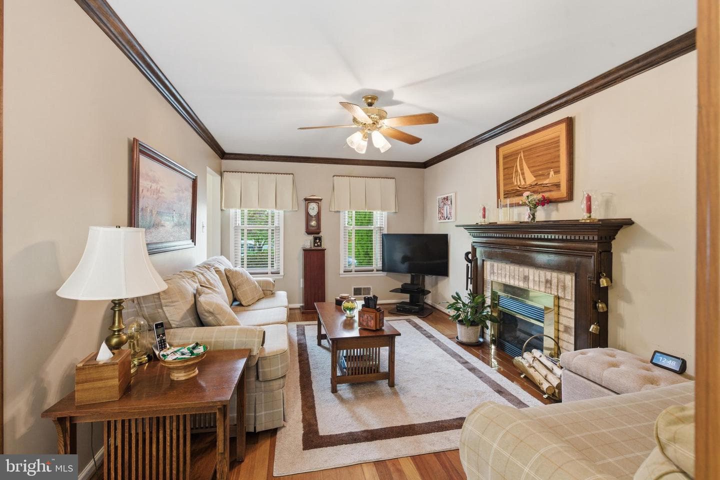 10901 Atwell Avenue photo 32
