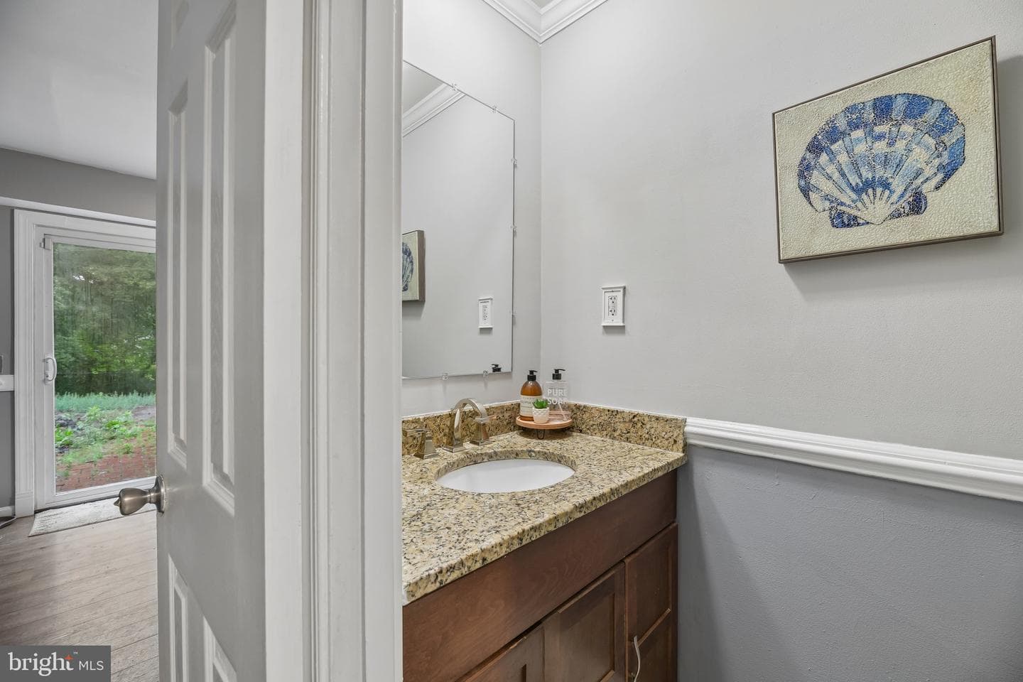 2225 Harwood Lane photo 25