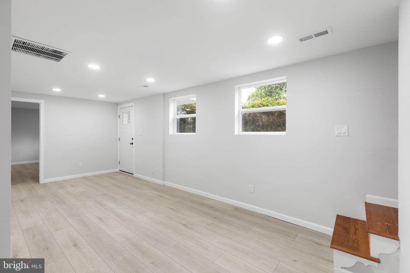 1528 Hunt Avenue photo 20