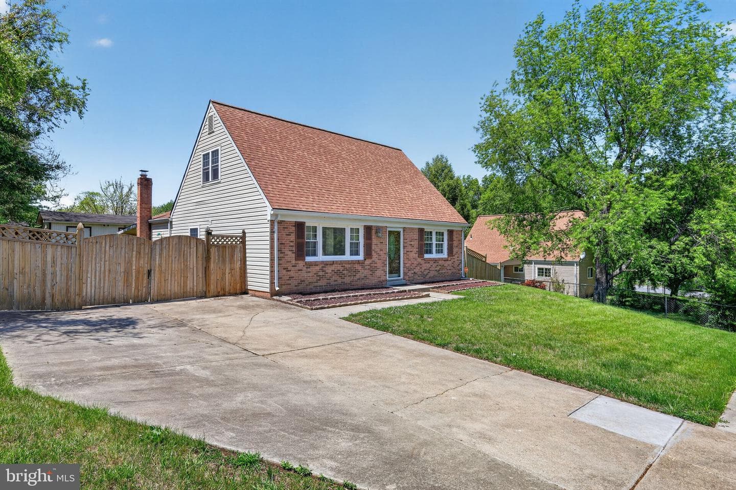 10003 Dakin Court photo 2