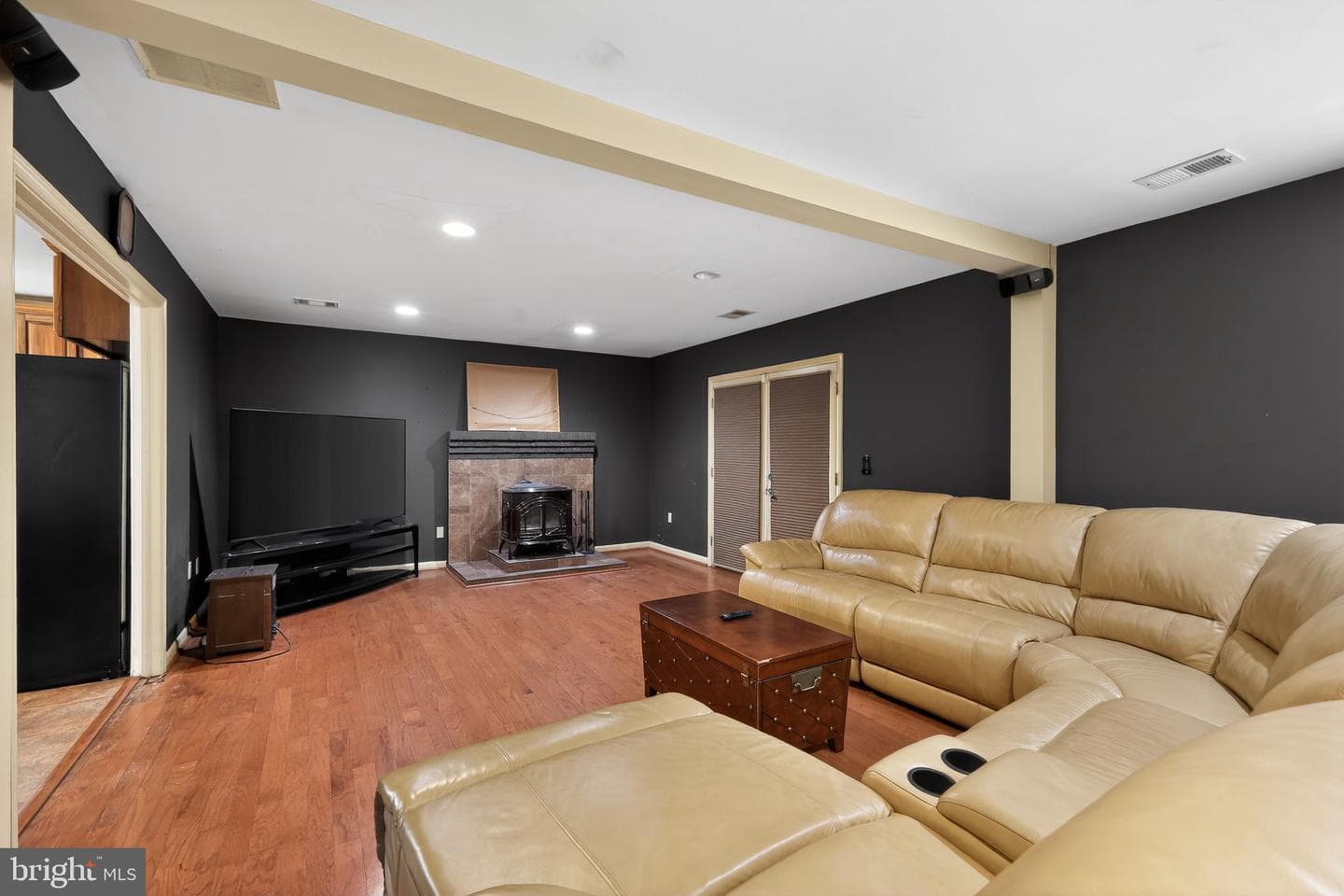 10003 Dakin Court photo 6