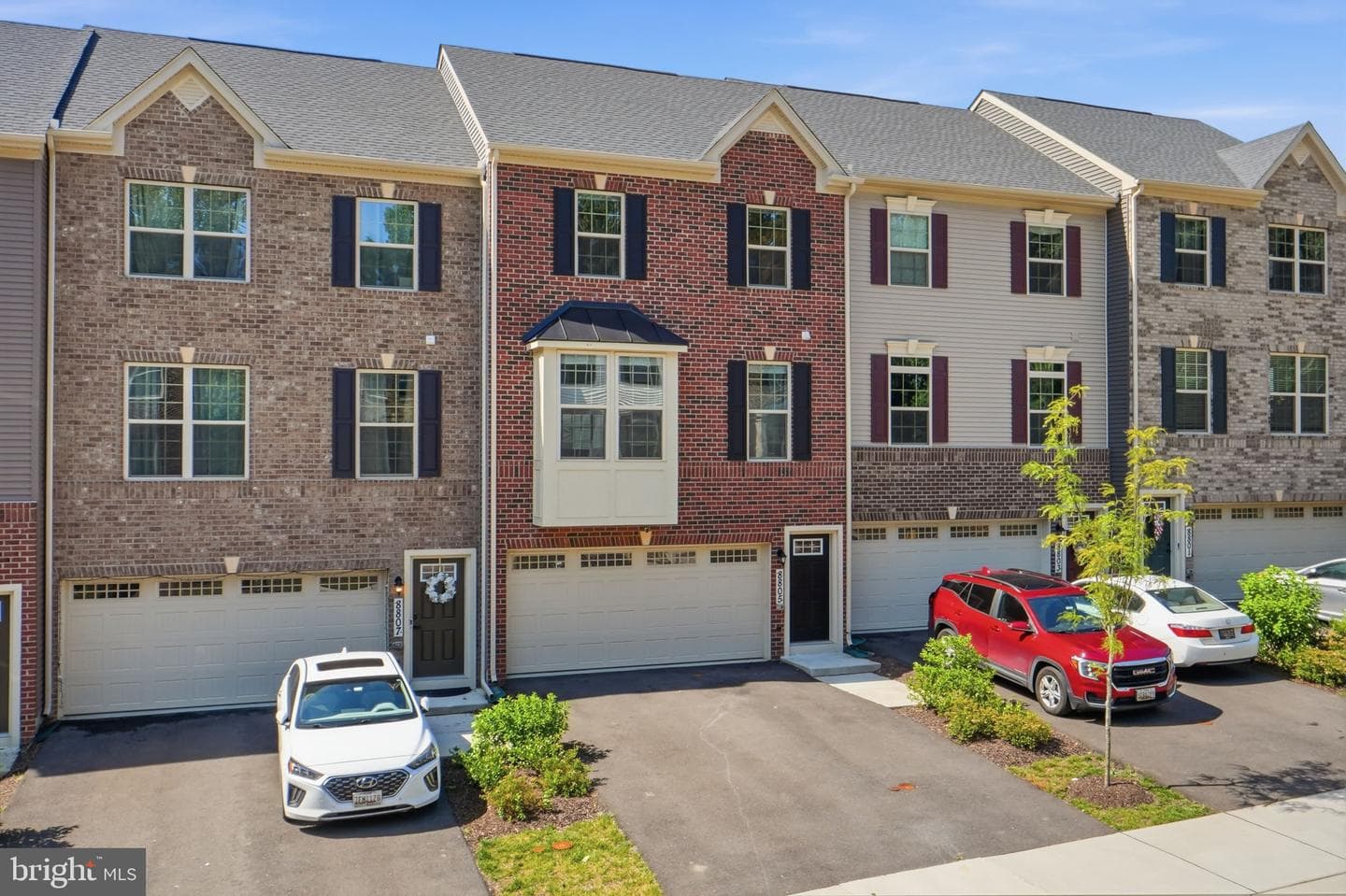 8805 Sybil Lane photo 3