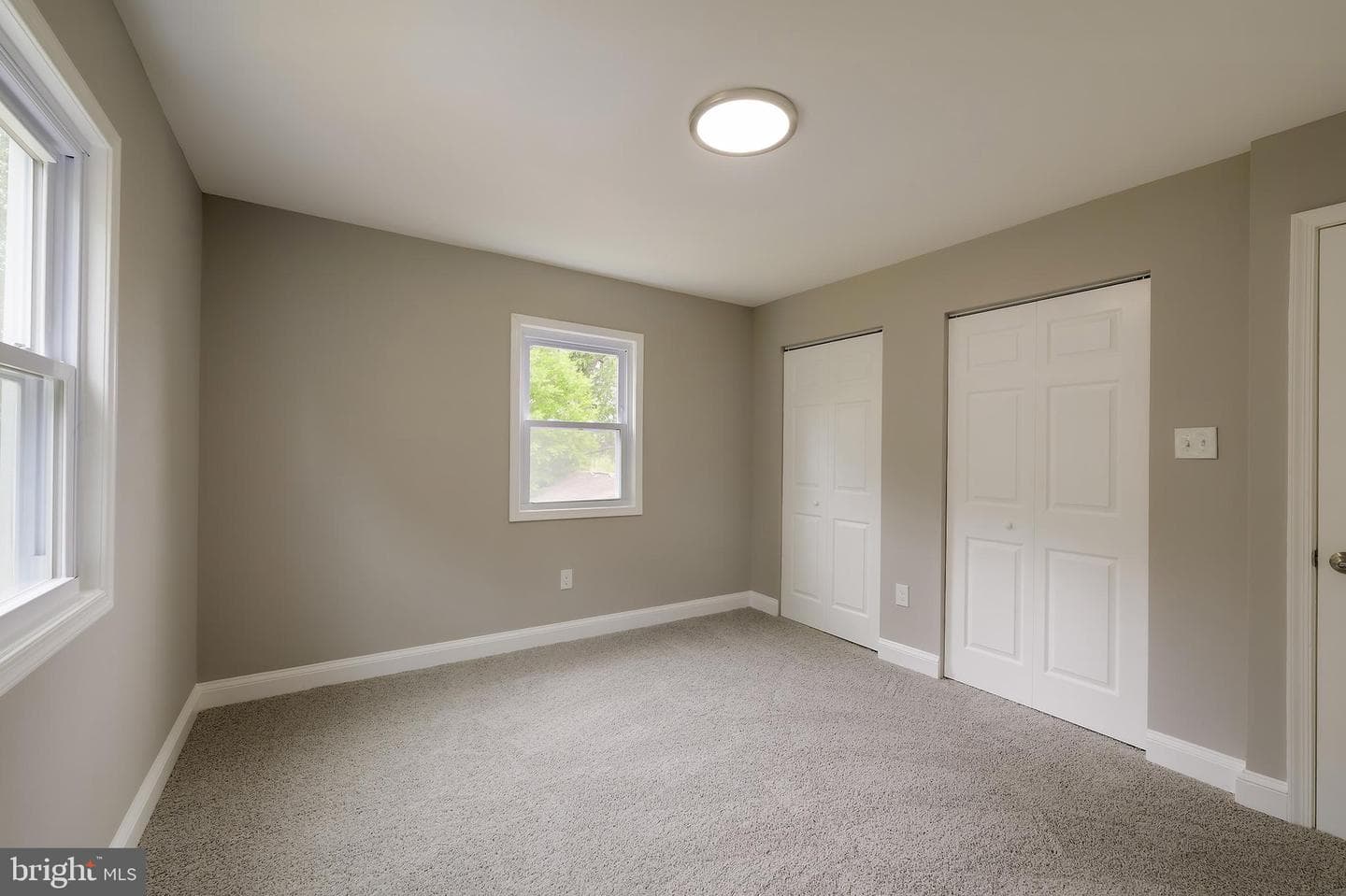 4904 Delaware Street photo 16