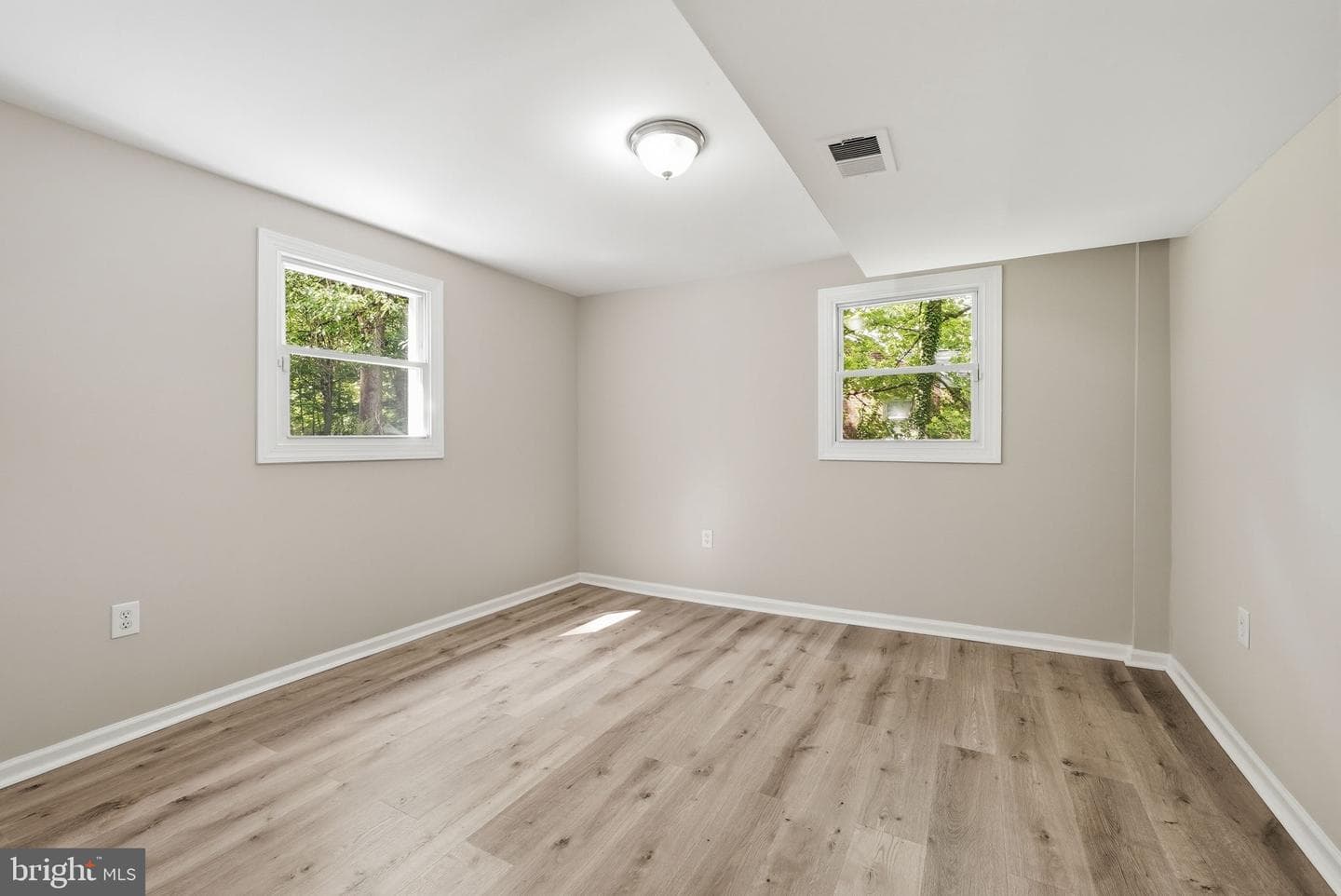 4915 Sharon Road photo 20