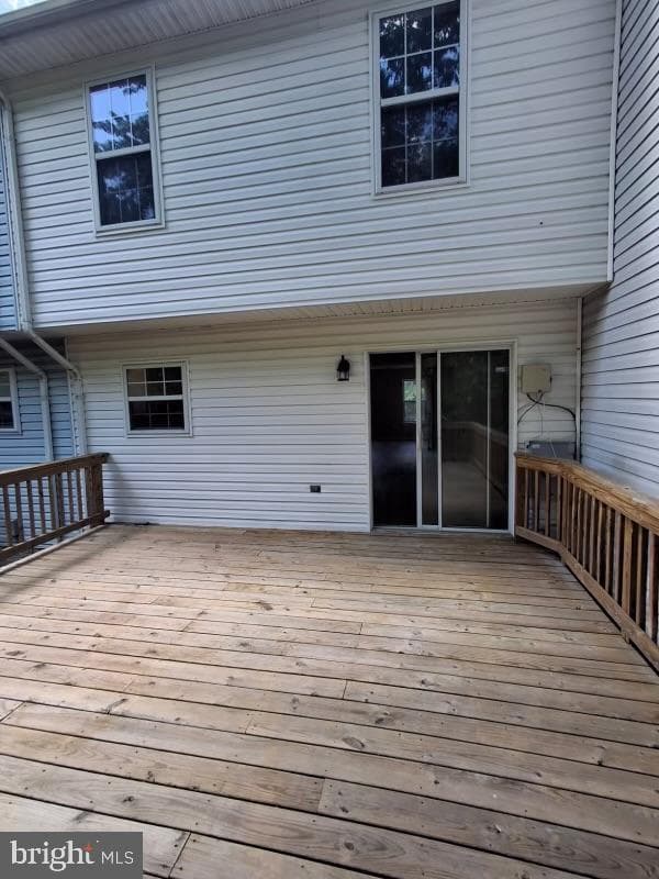 6957 Walker Mill Rd photo 4