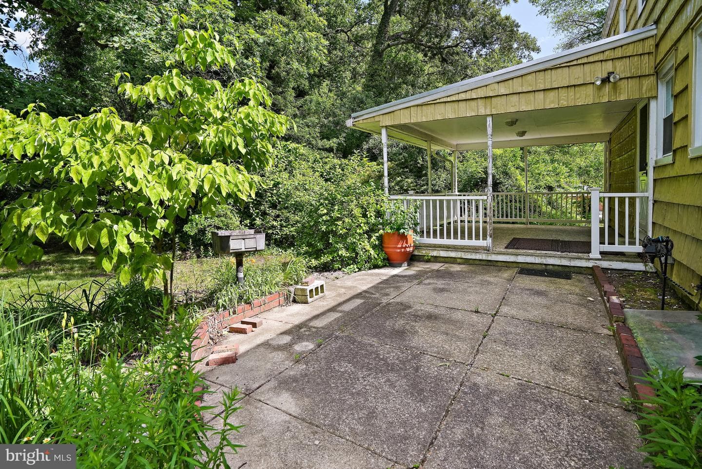 8901 Hickory Hill Avenue photo 40