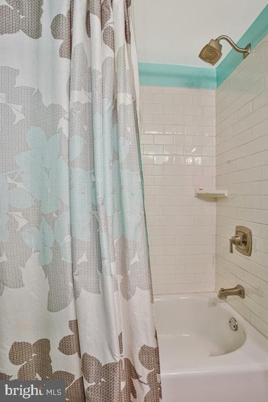 8613 Binghampton Place photo 13