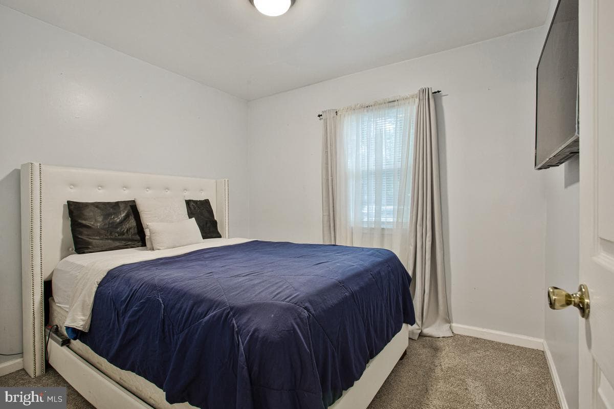 8613 Binghampton Place photo 14