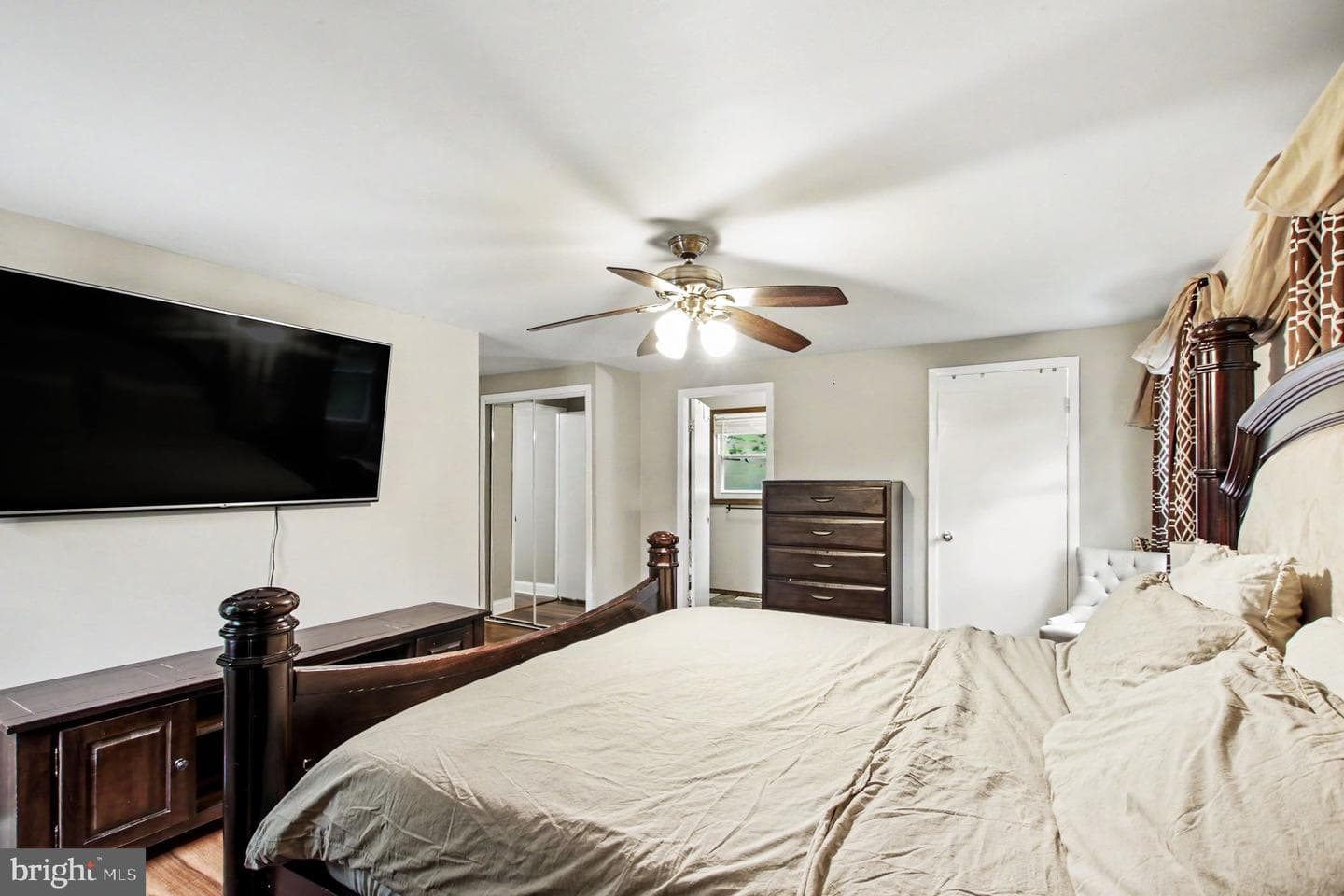 1405 Peachwood Lane photo 15