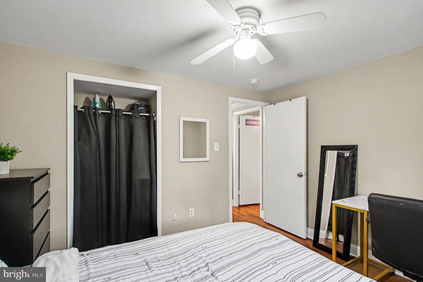 1405 Peachwood Lane photo 18