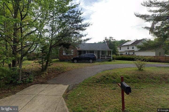 12814 Peace Dr photo 1