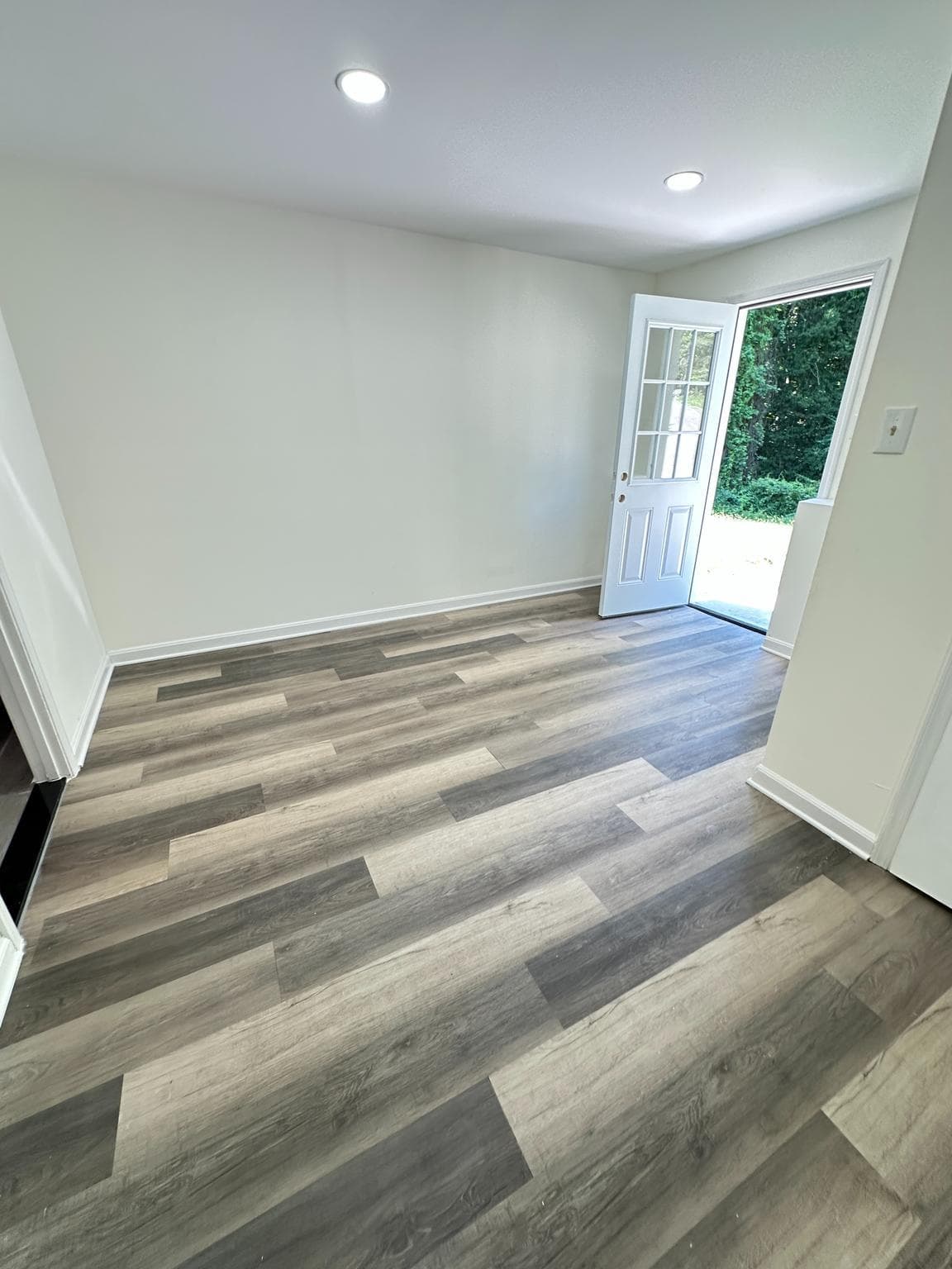 9124 Croom Road photo 38
