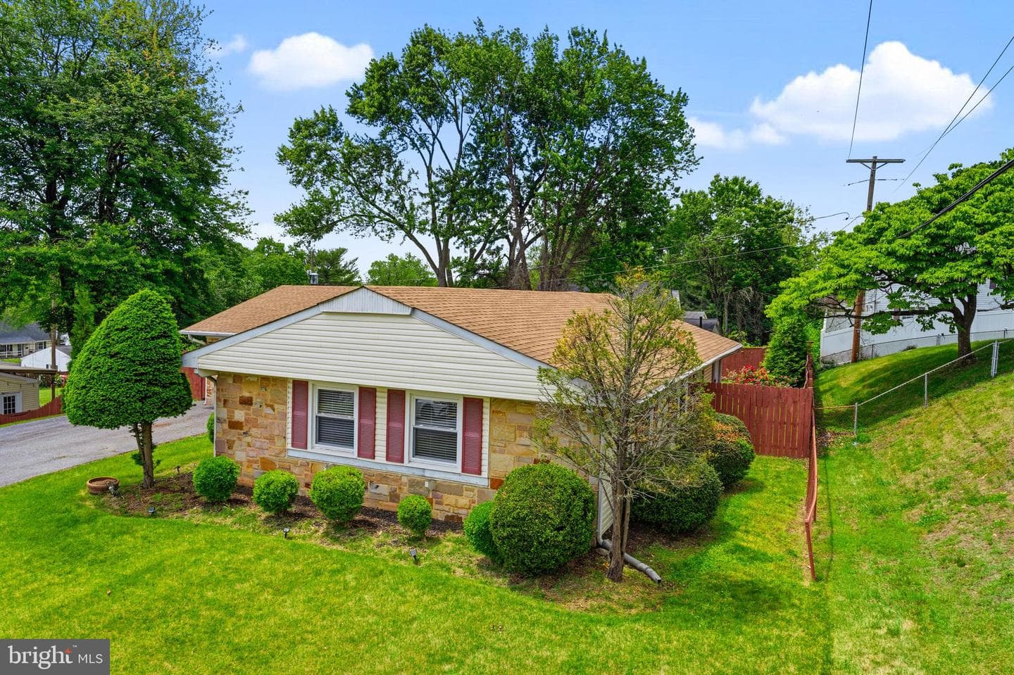 2404 Keyberry Lane photo 3