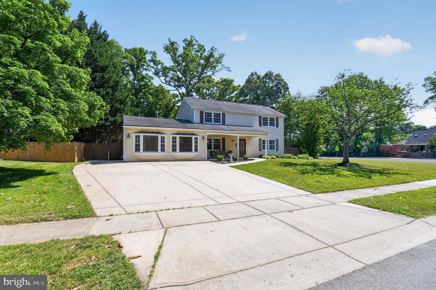 3801 Woodhaven Lane photo 2