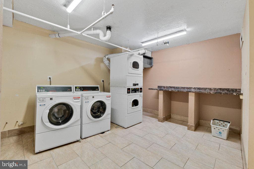 1836 Metzerott Road #905 photo 14