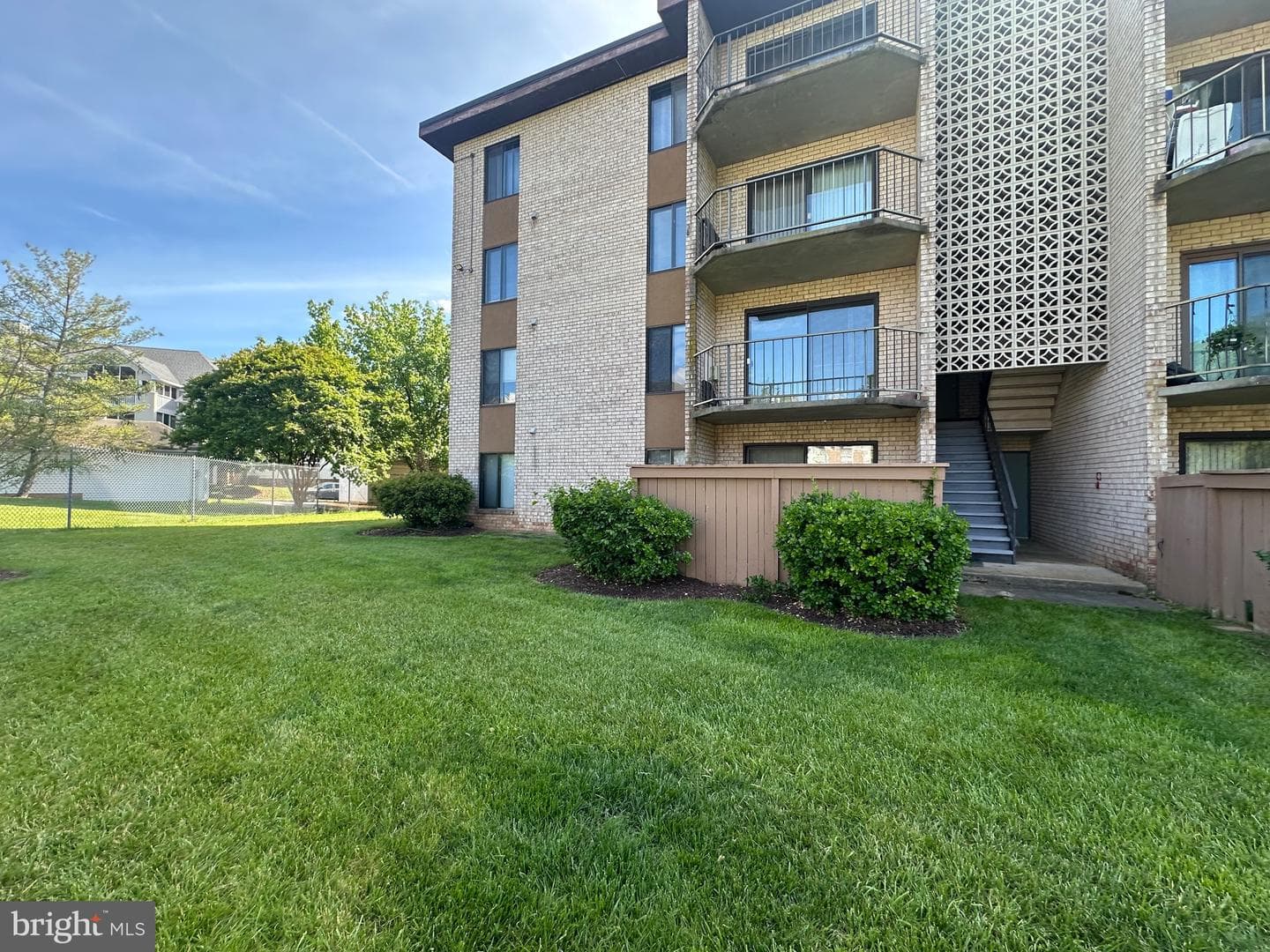 6926 Hanover Parkway #303 photo 21
