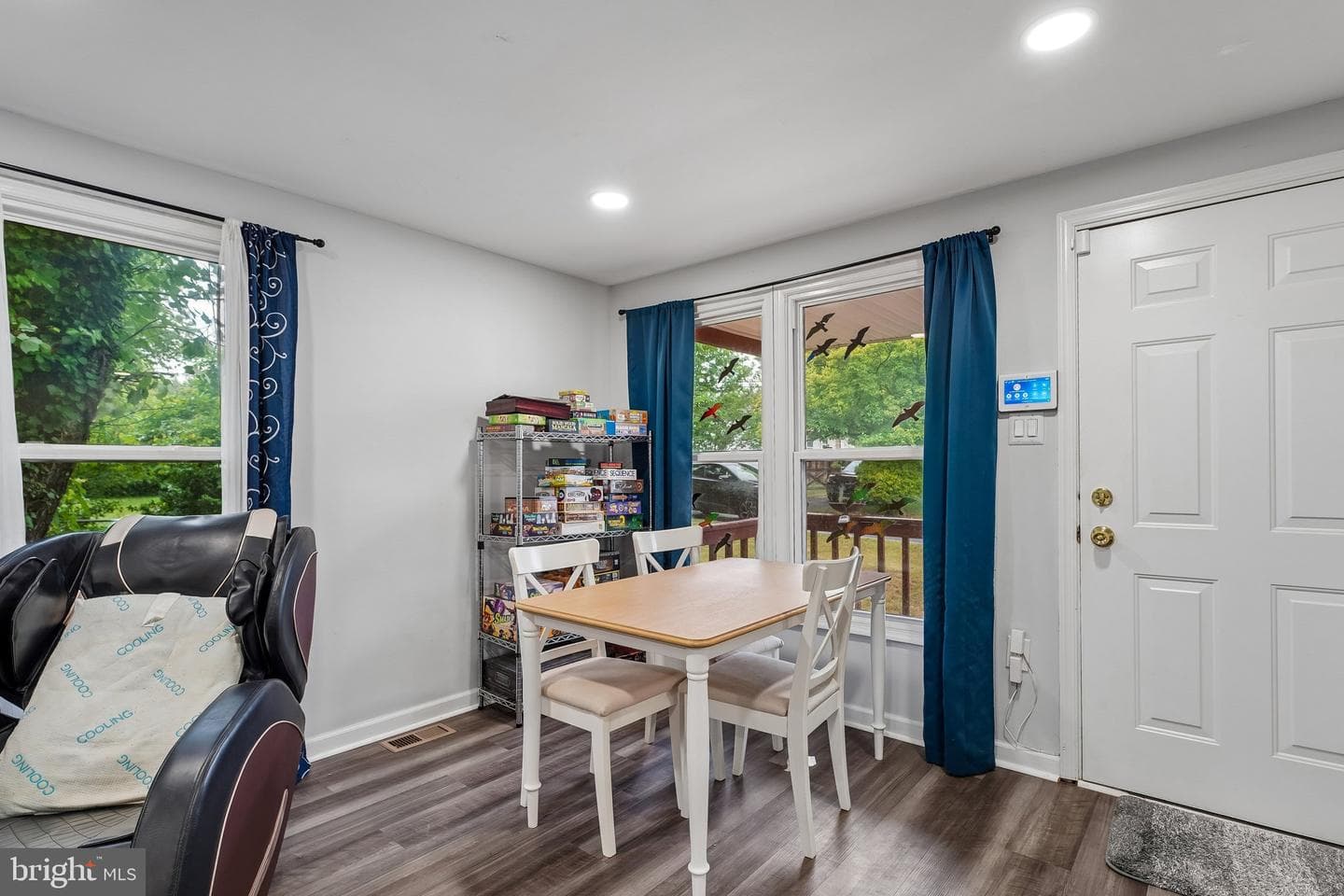 8615 Myrtle Avenue photo 25