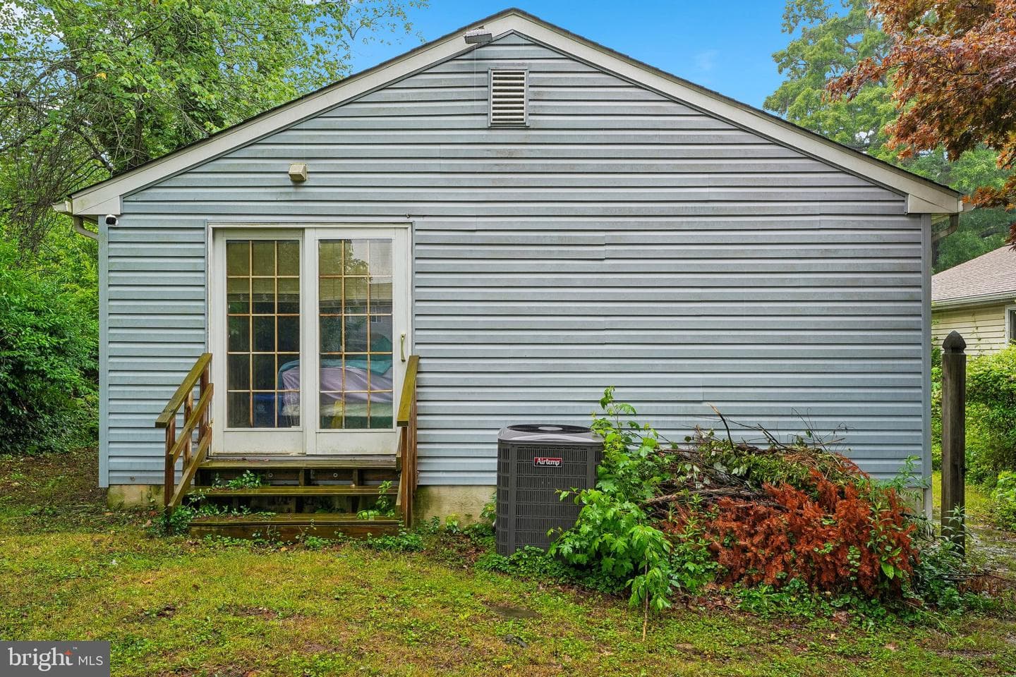 8615 Myrtle Avenue photo 26