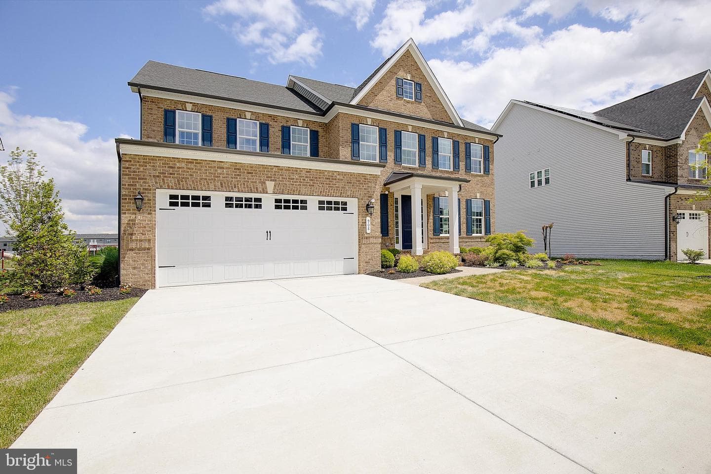 908 Midbrook Ln photo 2