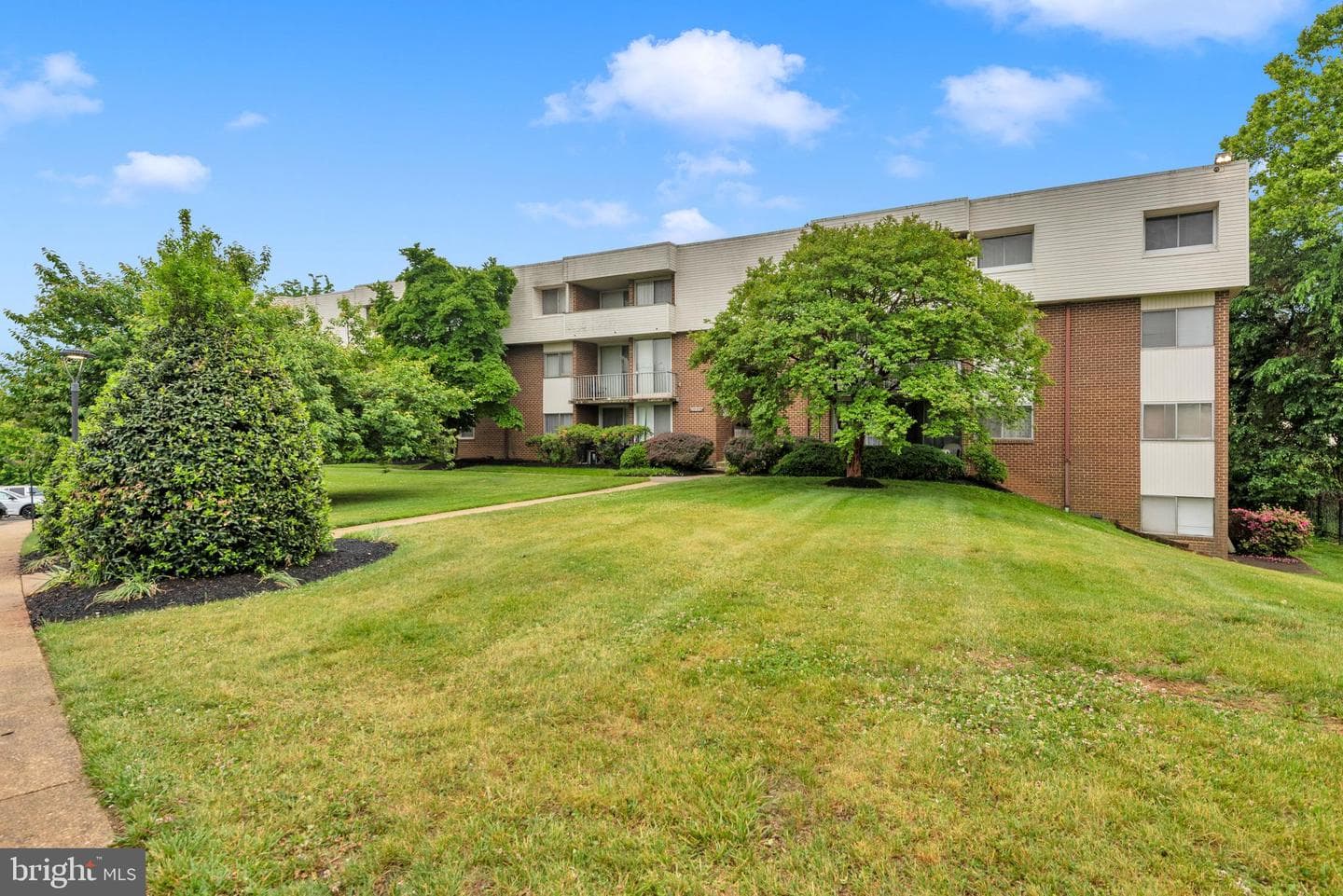 10237 Prince Place #25-307 photo 29