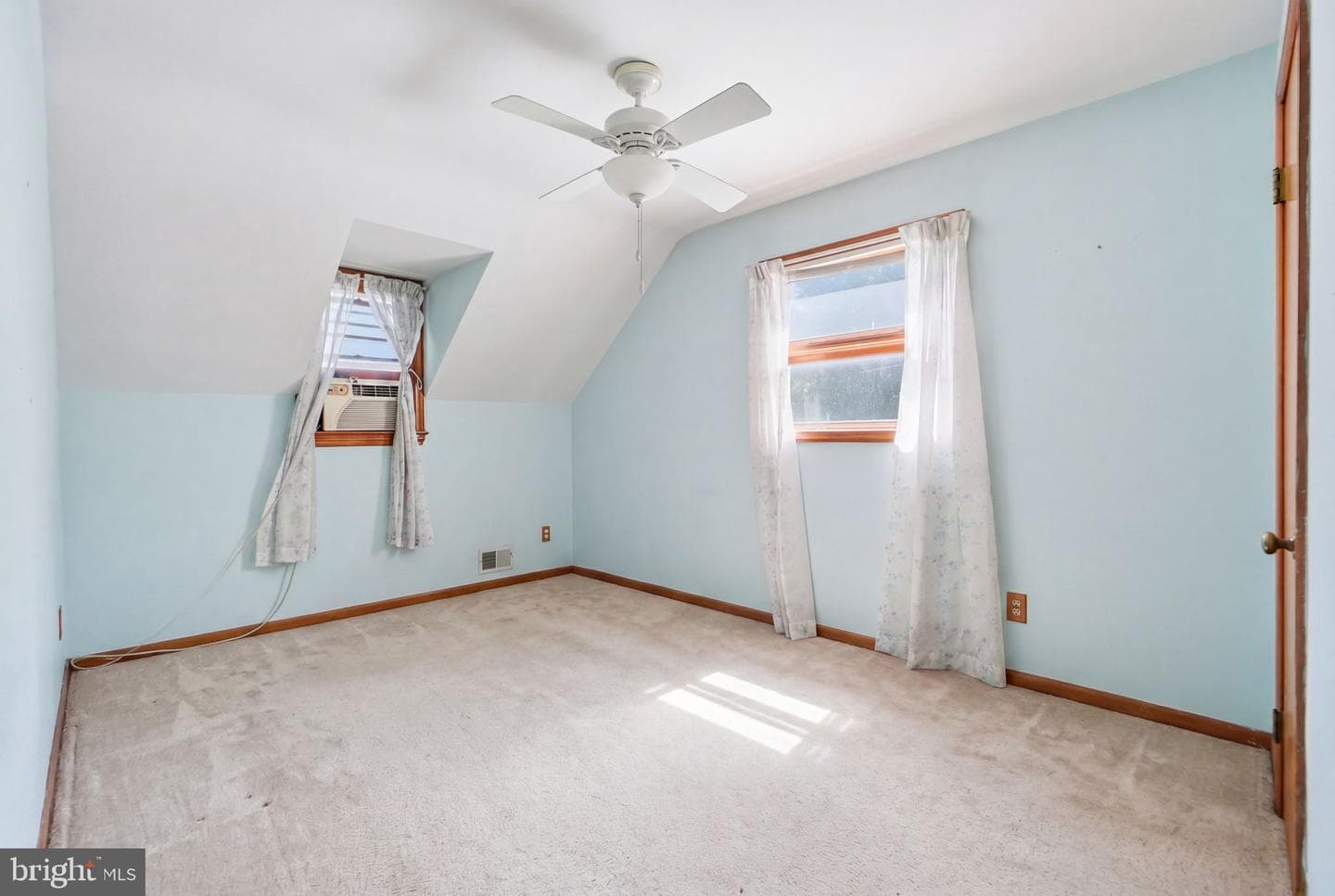 14405 Baltimore Avenue photo 24