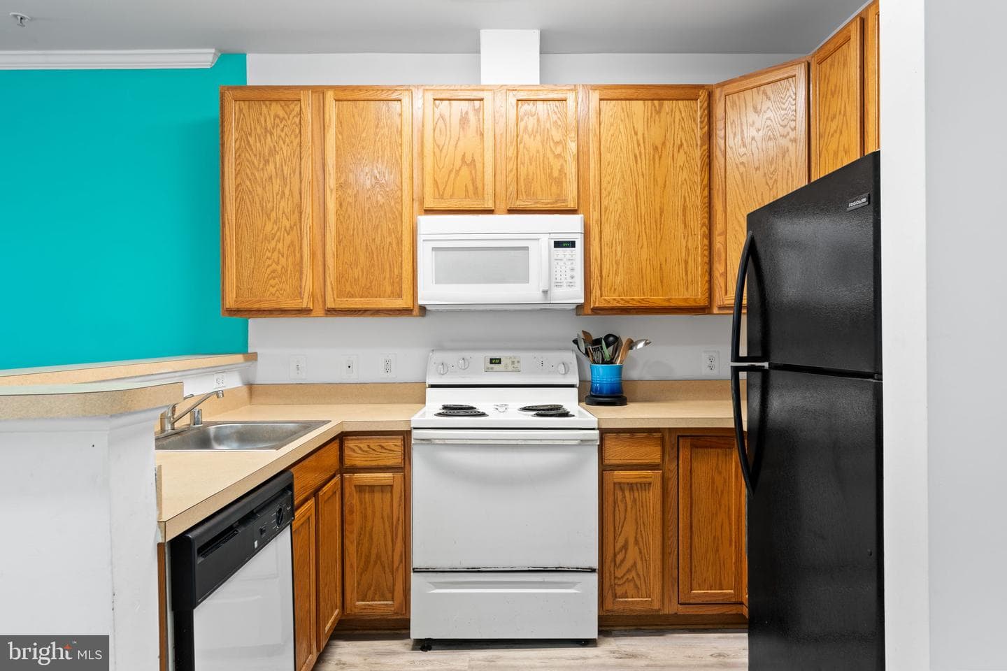 15616 Everglade Lane #303 photo 8