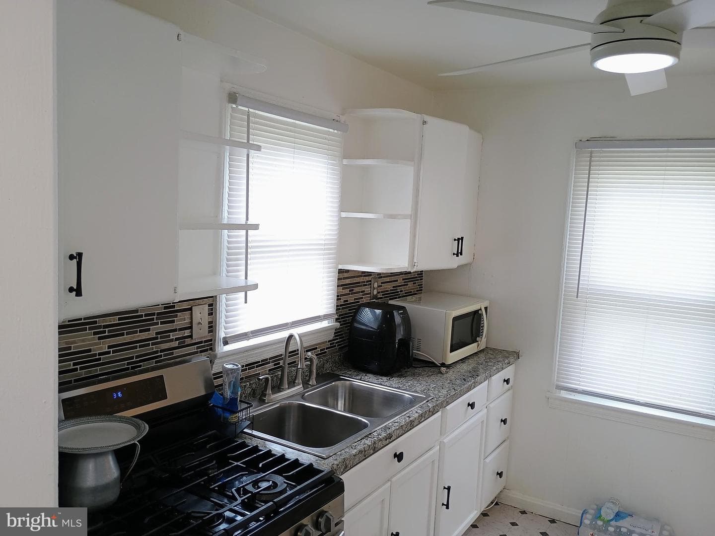 6116 Alpine Street photo 7