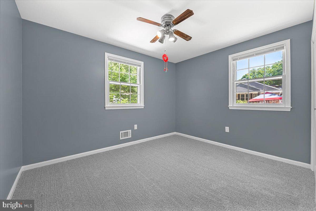 11805 N Marlton Avenue photo 25