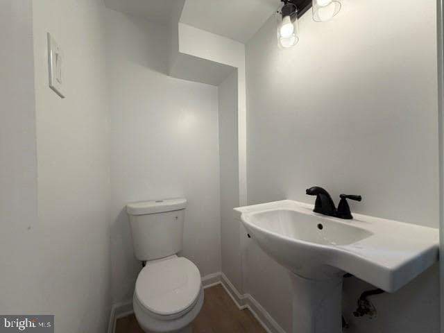 7525 Allendale Drive photo 20
