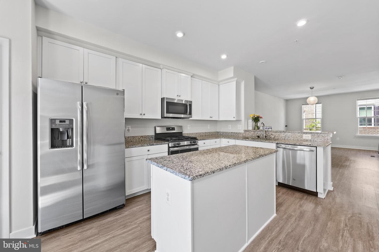 8264 Miner Street photo 9