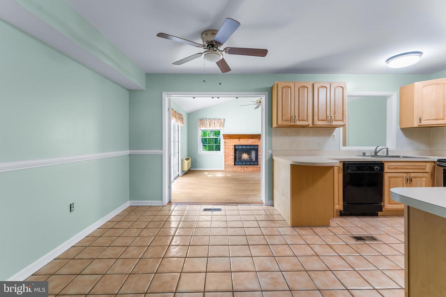 12106 Foxhill Lane photo 12