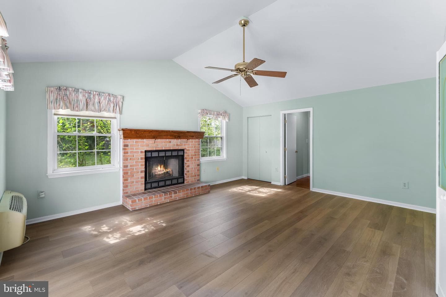 12106 Foxhill Lane photo 15