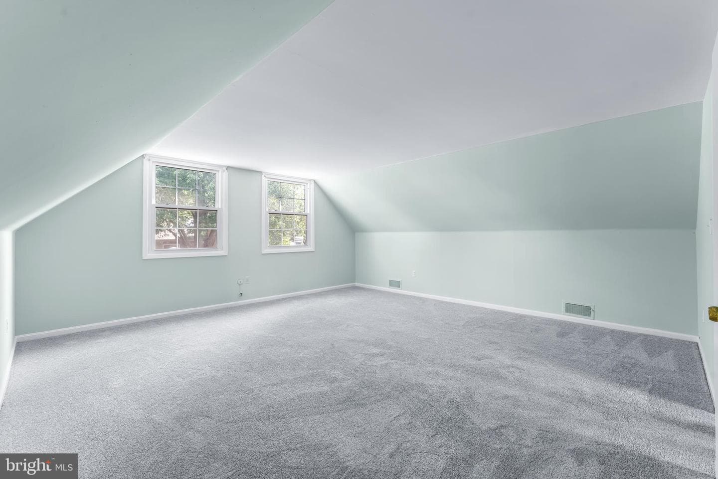 12106 Foxhill Lane photo 27