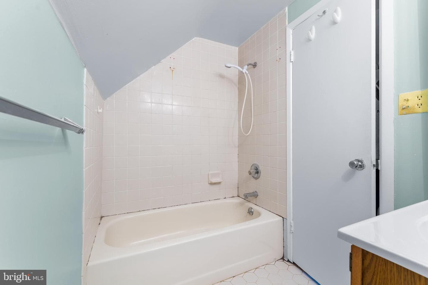 12106 Foxhill Lane photo 34