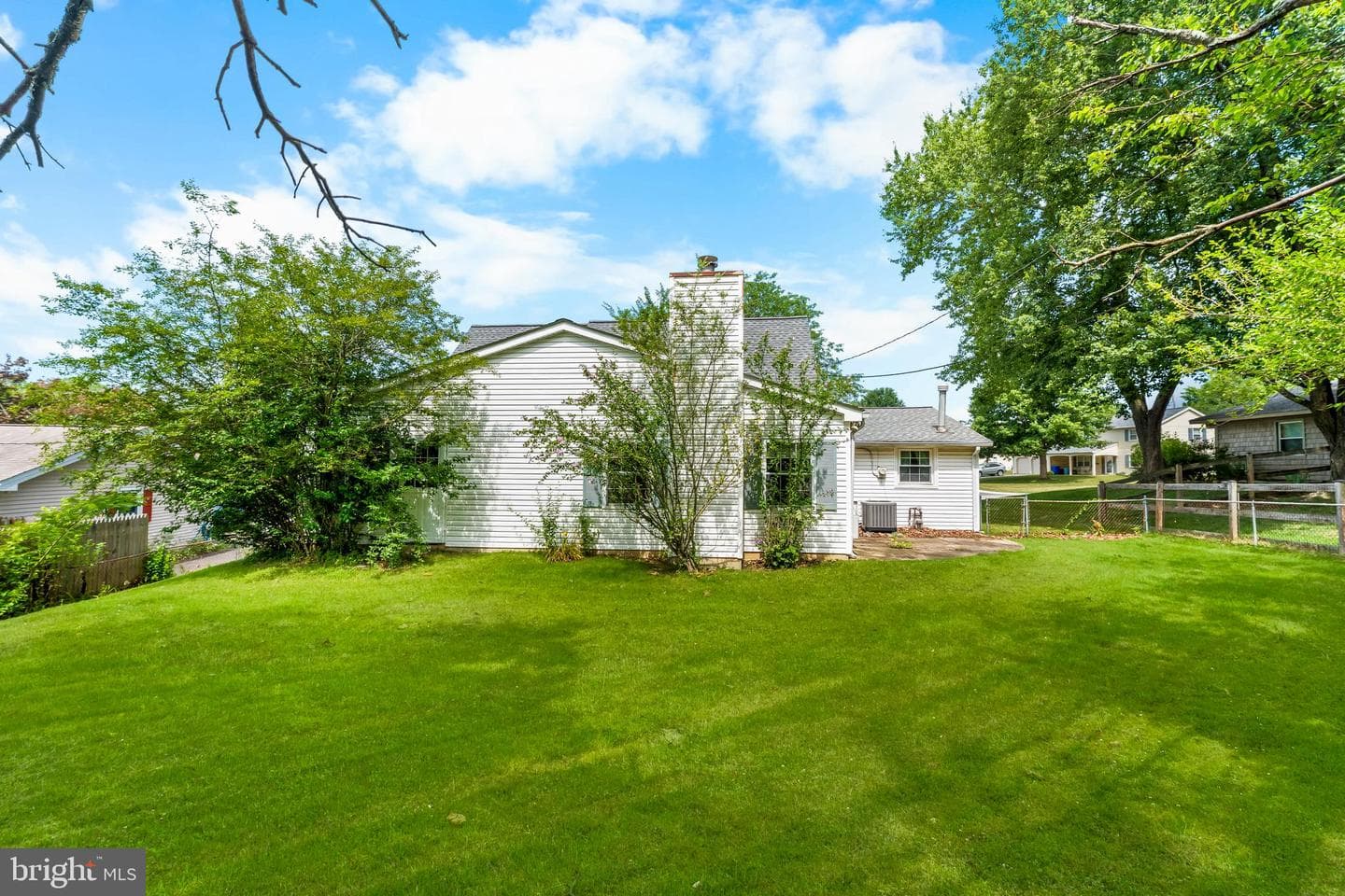 12106 Foxhill Lane photo 36