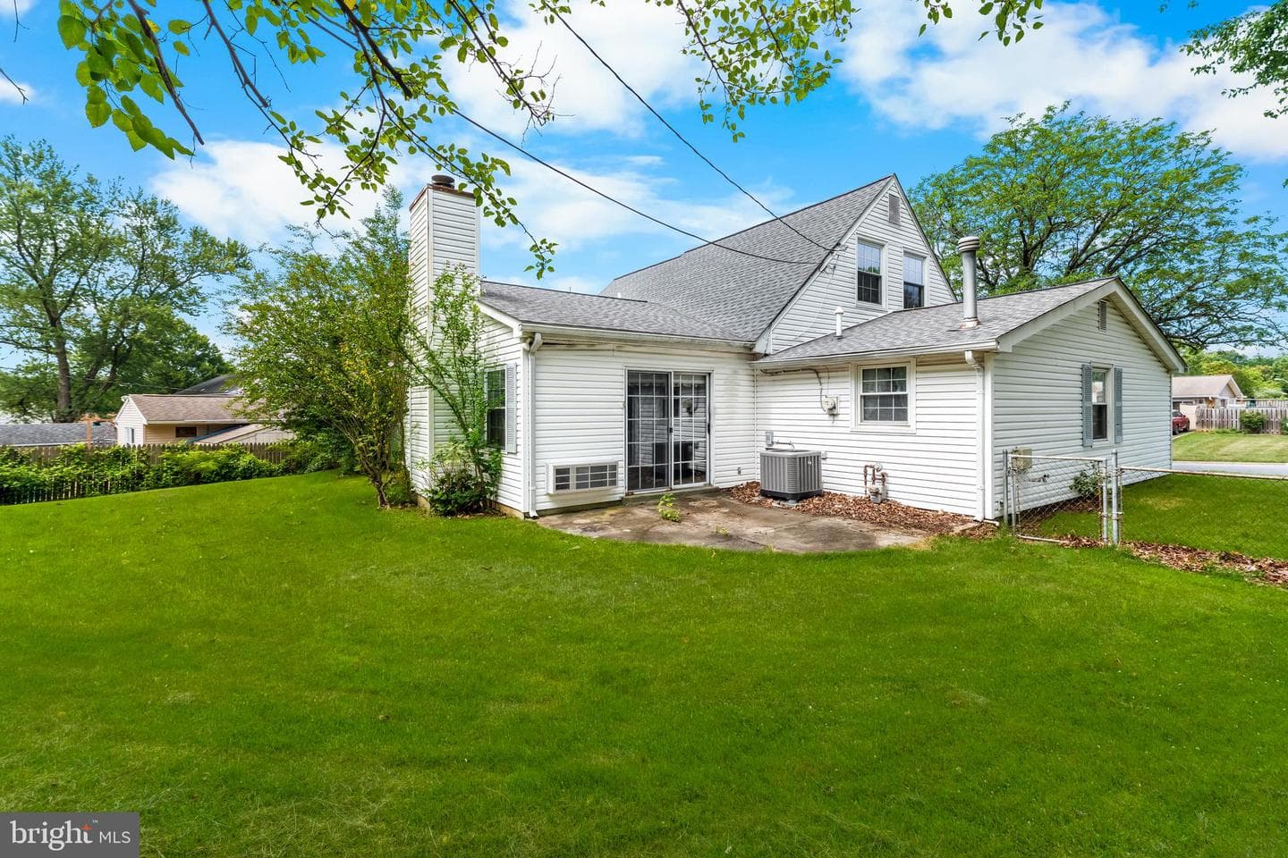12106 Foxhill Lane photo 37