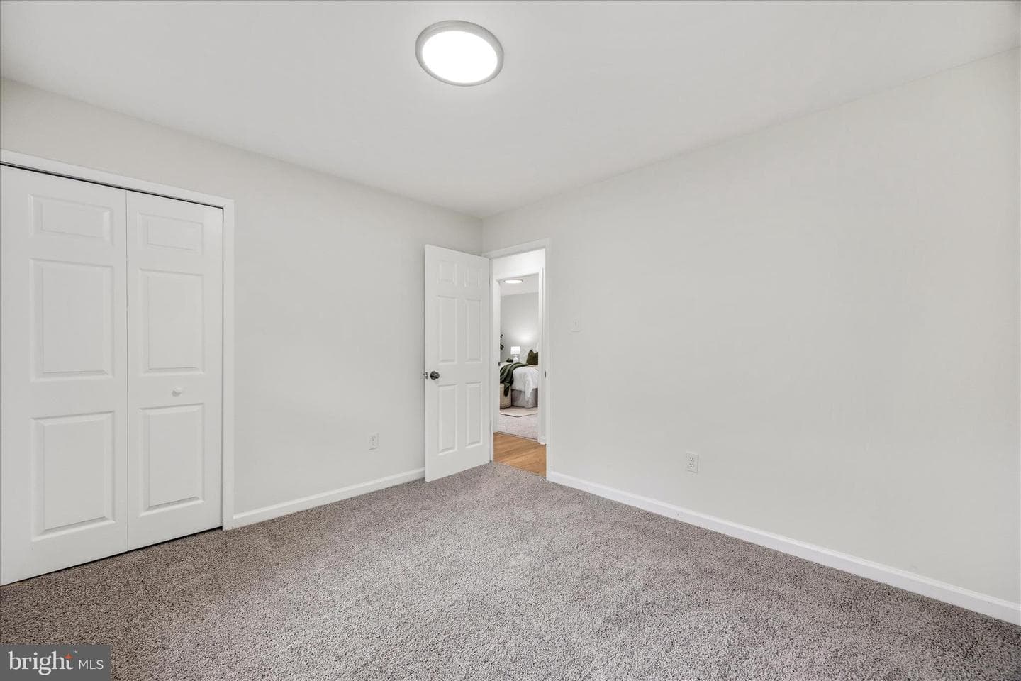 4001 Yarmouth Lane photo 21