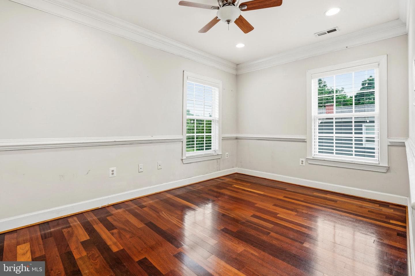 3930 Allison Street photo 25