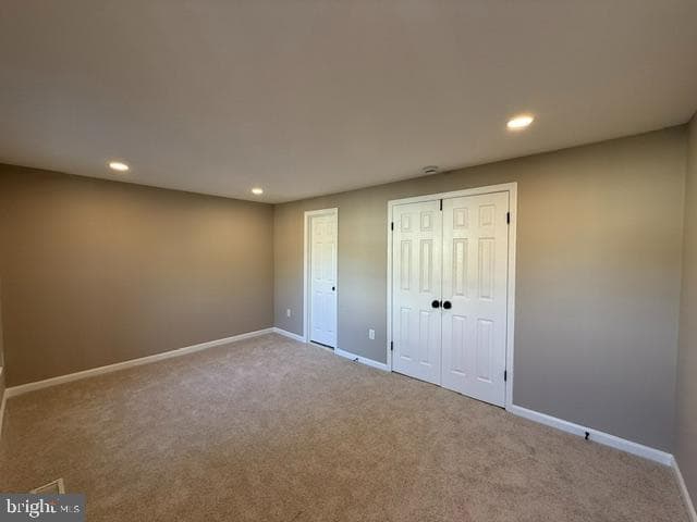 2271 Prince Of Wales Court photo 3