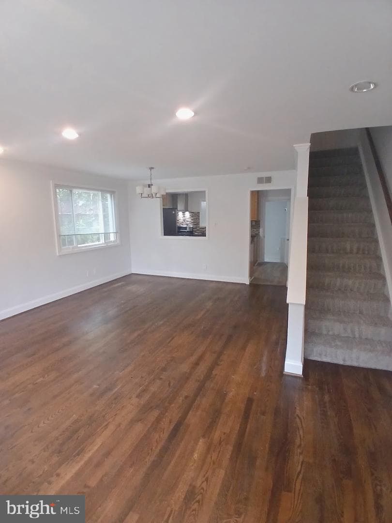 2217 Houston St photo 8