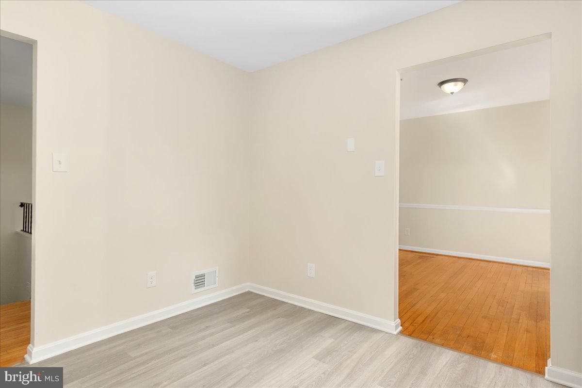 8004 Malcolm Road photo 12