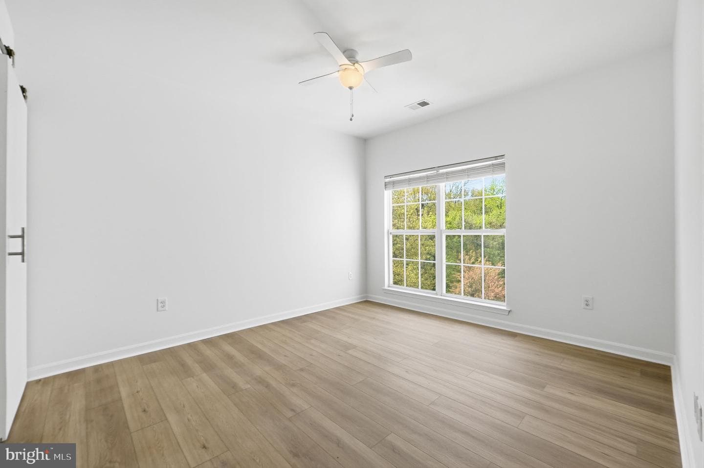 15620 Everglade Lane #401 photo 18
