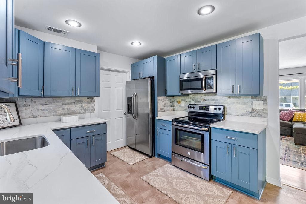 13455 Overbrook Ln photo 9