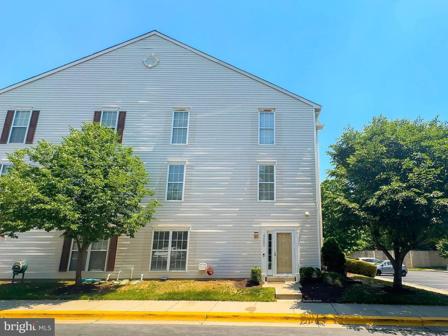 4000 Eastview Court