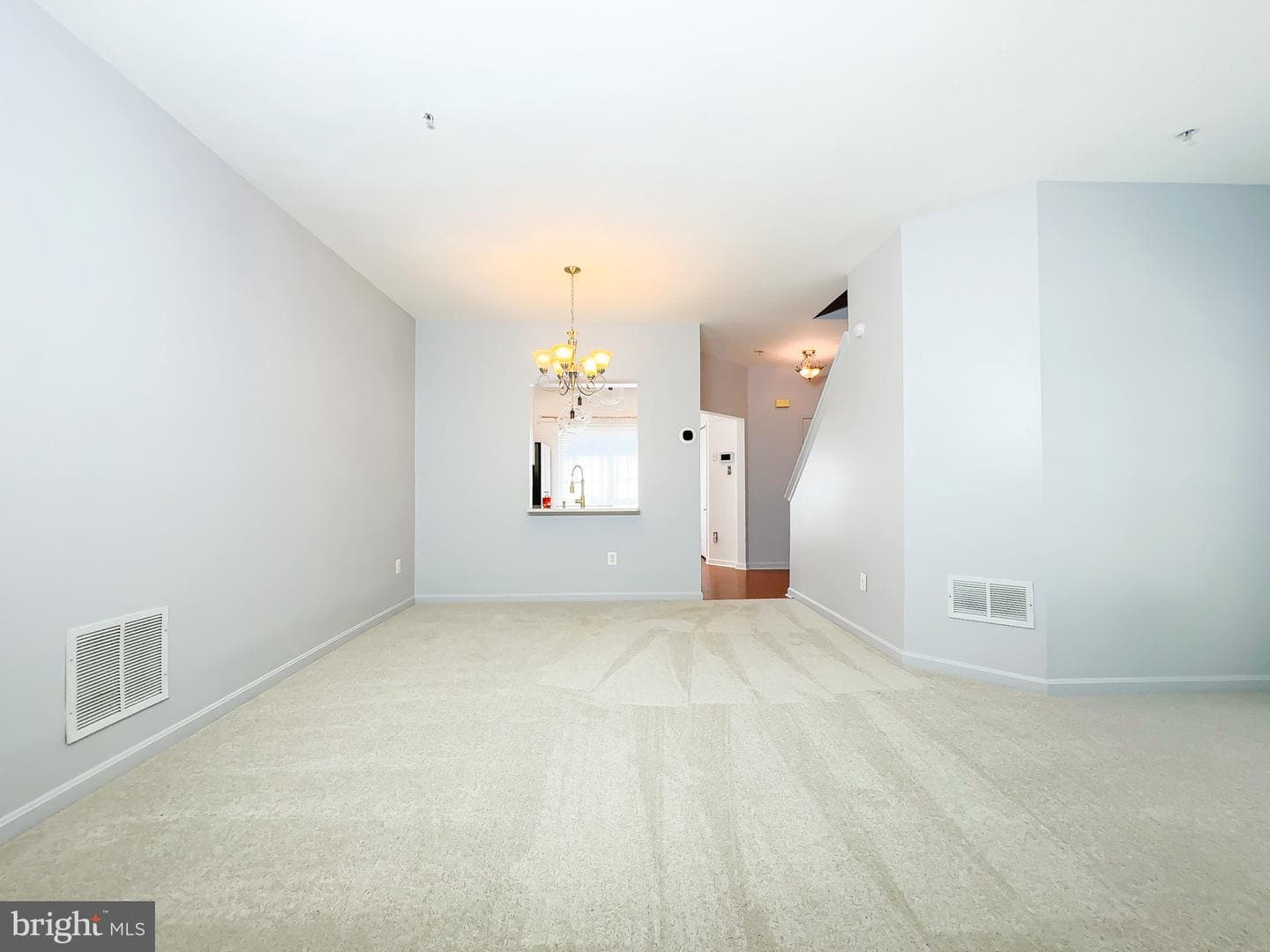 4000 Eastview Court photo 9